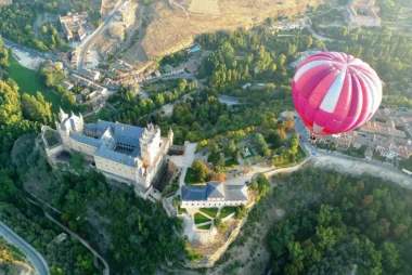 Viaje en Globo Para 2 en Segovia